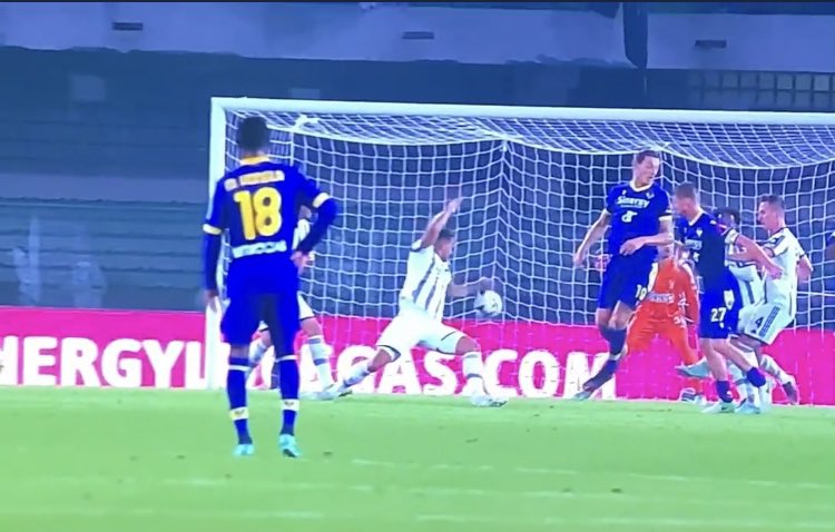 Hellas Verona Tuding Kemenangan Juventus Dibantu Wasit