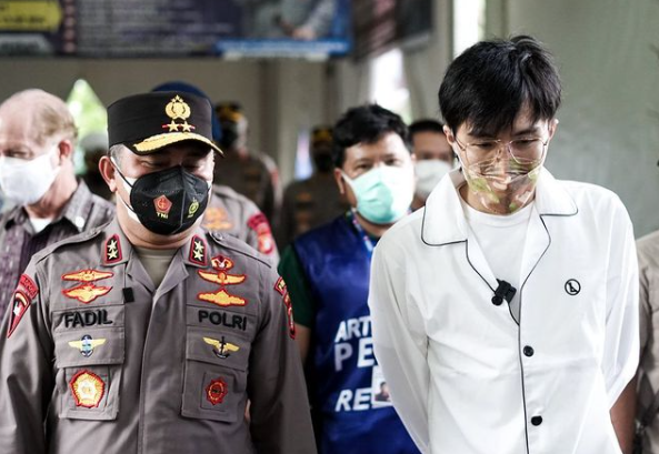 Dokter Tirta: Suporter Harus Taat Prokes jika Kompetisi Ingin Bergulir
