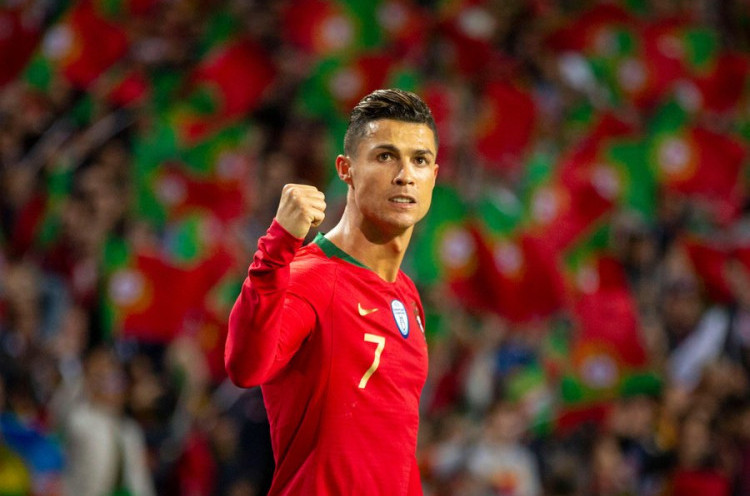 Legenda Jerman Dorong Bayern Munchen Gaet Cristiano Ronaldo