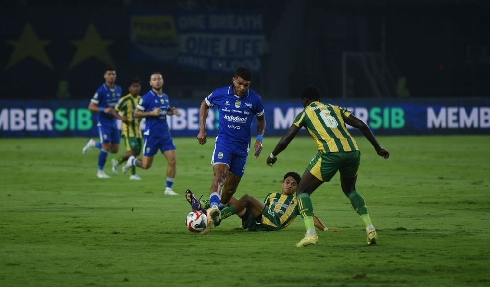 Bojan Hodak Sorot Dua Hal Ini Usai Persib Hanya Menang Tipis atas PSBS Biak