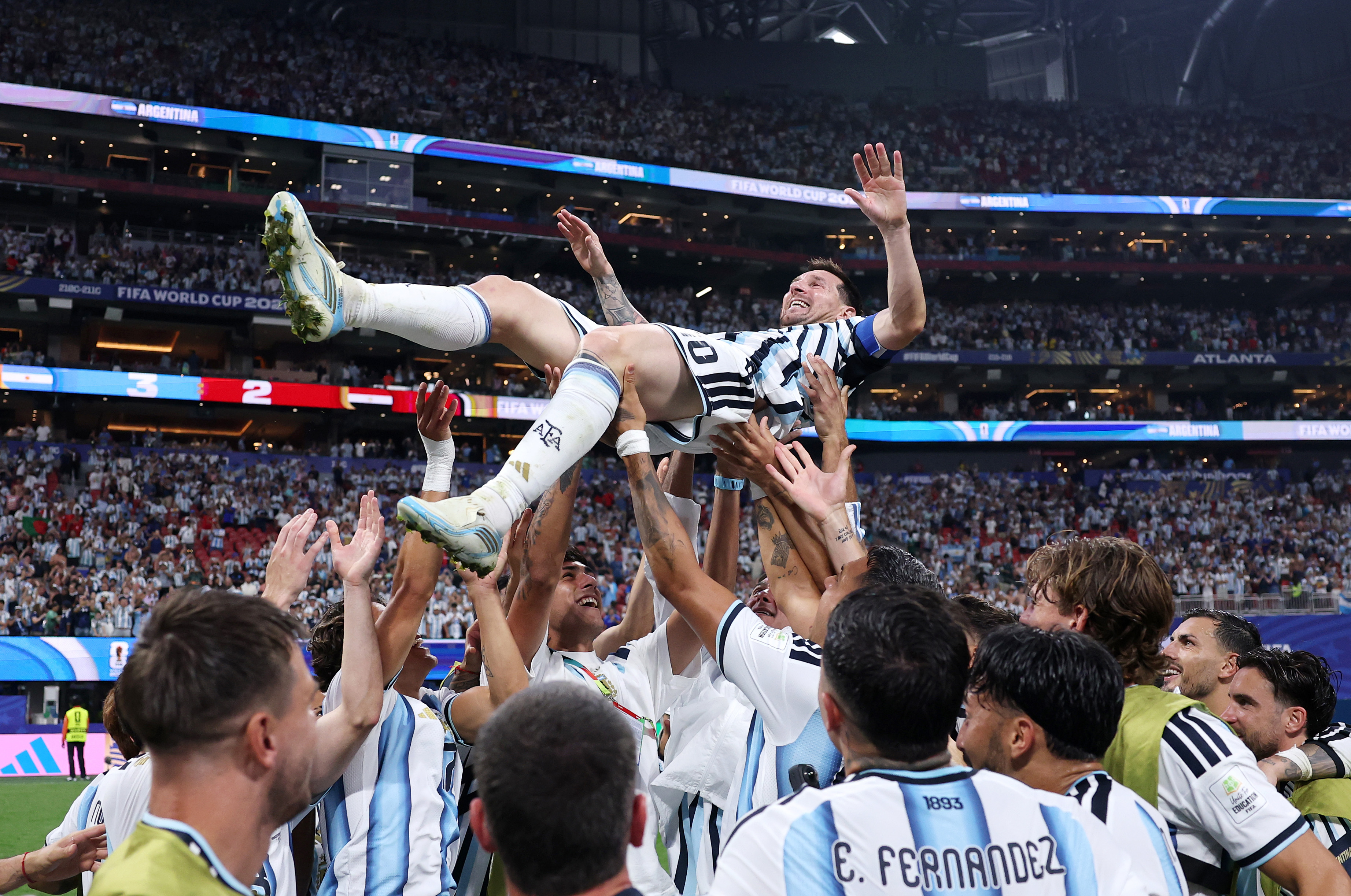 Legenda Manchester United Jawab Siapa yang Lebih Hebat Antara Messi dan Ronaldo di Piala Dunia 2026