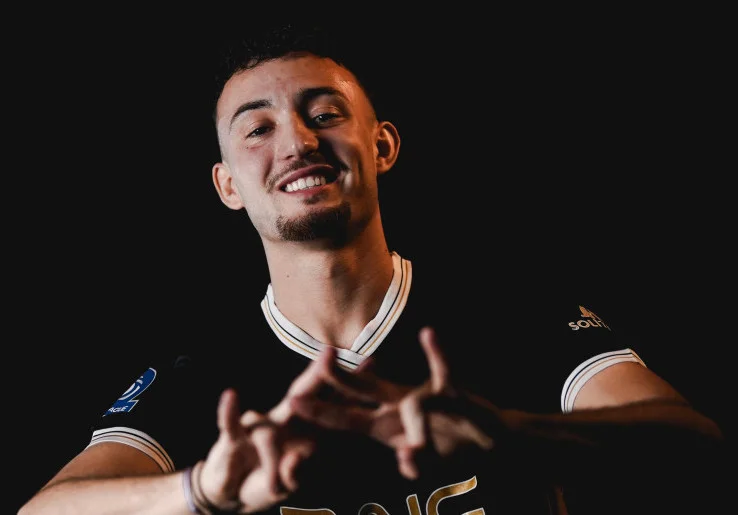 Resmi Berseragam Banten Warriors, Ivar Jenner Siap Bawa Energi Baru untuk Dewa United