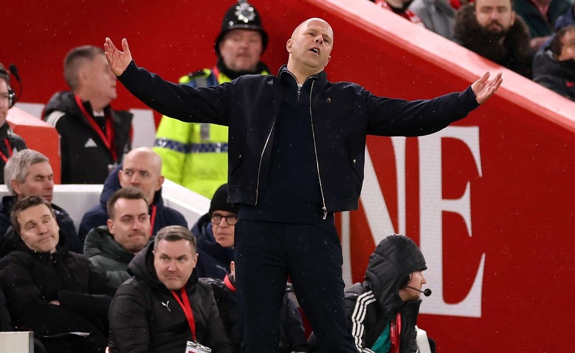 Kena Comeback Manchester City, Arne Slot Bicara Soal Seringnya Liverpool Kebobolan Gol Telat