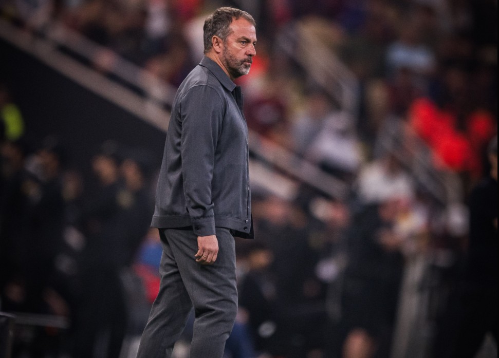 Piala Super Spanyol: Hansi Flick Peringatkan Barcelona Usai Bantai Athletic Bilbao