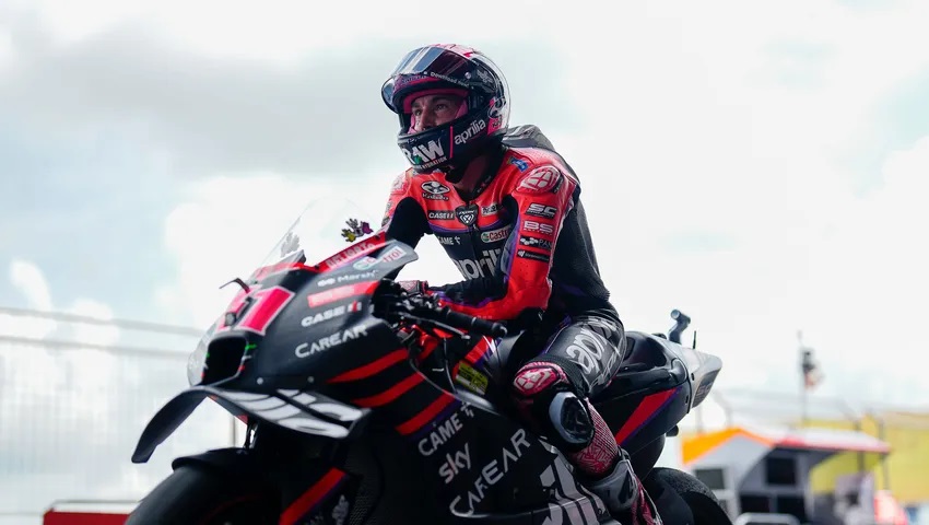Aleix Espargaro Kritik Regulasi Tekanan Ban MotoGP