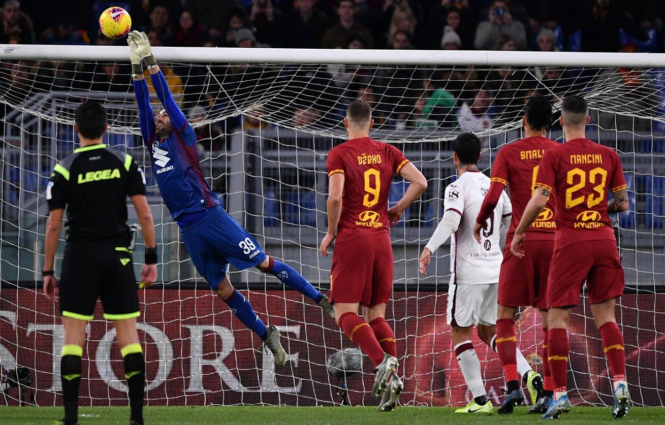 Lepaskan 31 Tendangan, AS Roma Kalah dan Urung Jebol Gawang Torino