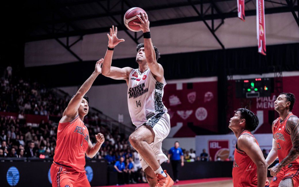 Hasil IBL All Indonesian 2024: Satria Muda Amankan Kemenangan di Game Pertama