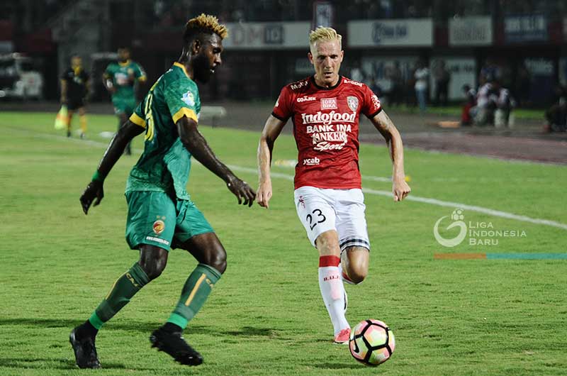 Gelandang Serang Andalannya Diisukan ke Persib, Begini Jawaban Bali United