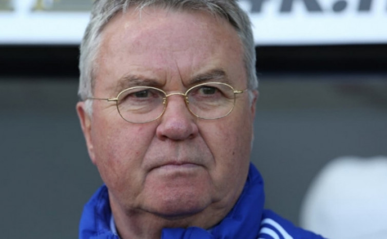 Guus Hiddink Benar-benar Lirik Laga di Indonesia