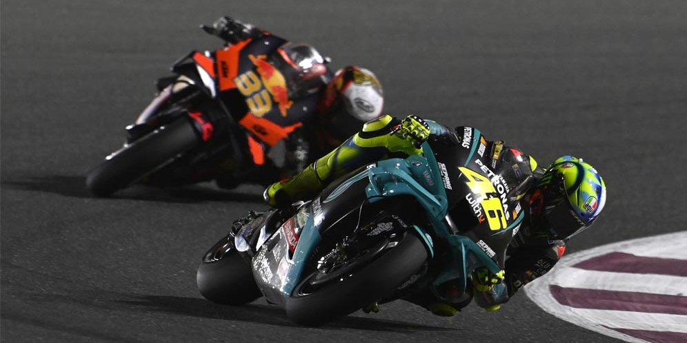 Diingatkan Rossi soal Gaya Balap, Binder Cuek