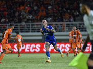 Hasil Liga 1 2024/2025: Kemenangan Persib di Depan Mata Buyar