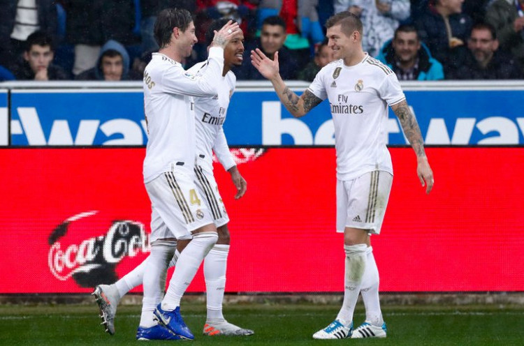 Deportivo Alaves 1-2 Real Madrid: Ramos dan Carvajal Bawa Los Blancos Puncaki Klasemen