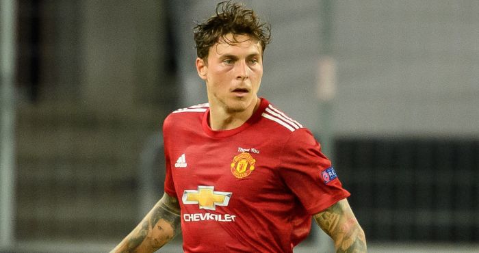 Manchester United Butuh Bek Tengah Lincah untuk Gantikan Victor Lindelof