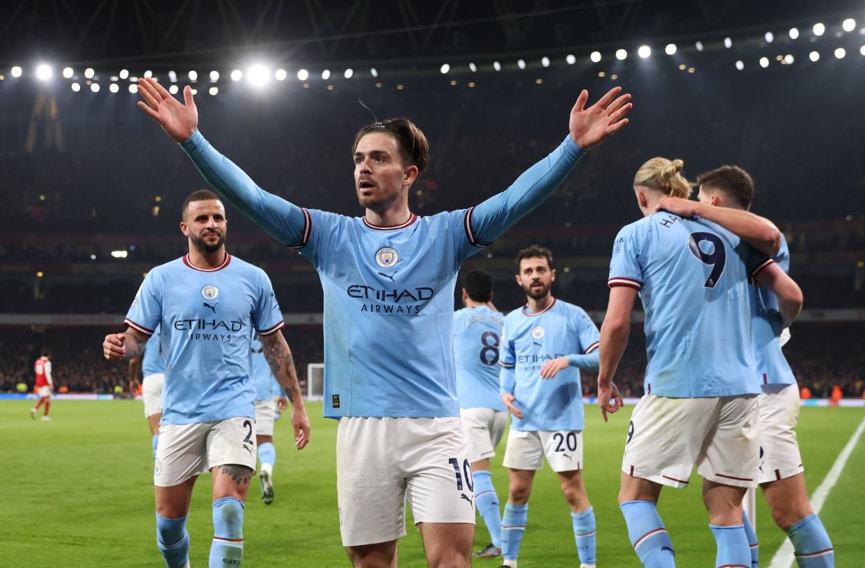 Keuntungan Manchester City atas Arsenal dalam Perebutan Titel Premier League