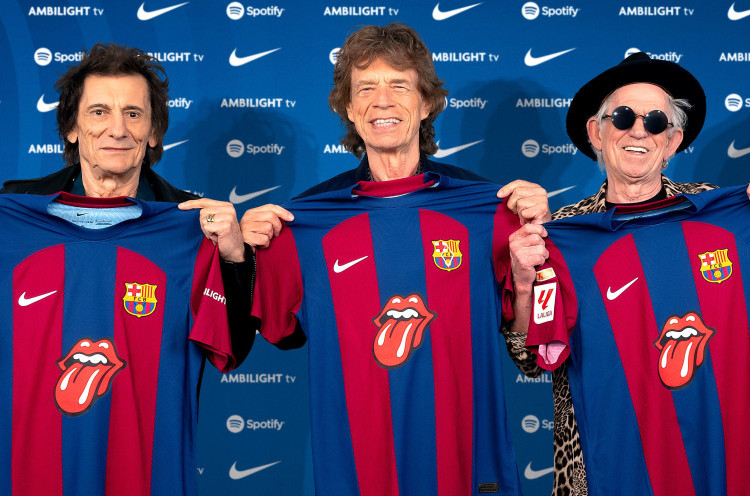 Logo Legendaris Rolling Stones Akan Hiasi Jersey Barcelona pada El Clasico