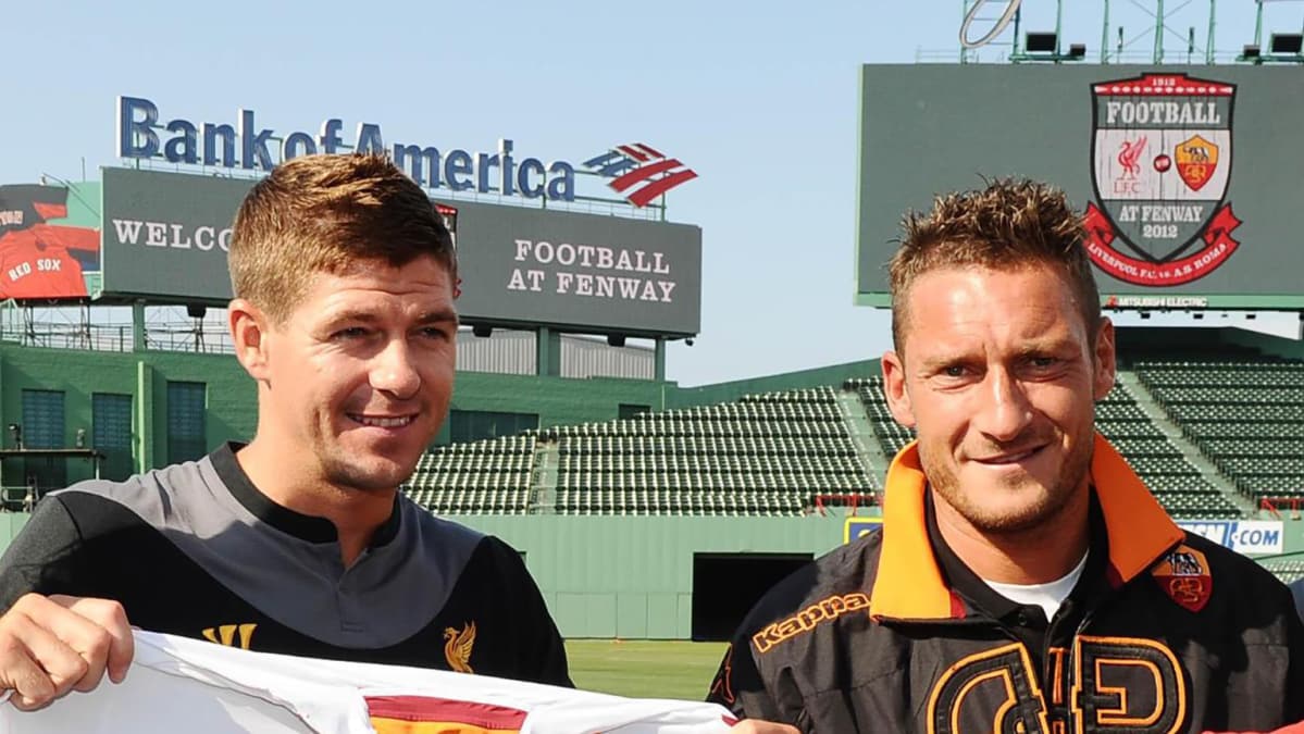 Steven Gerrard Berikan Tribut untuk Francesco Totti