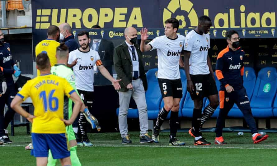 Rasisme Kembali Terjadi, Valencia Lakukan Walk Off