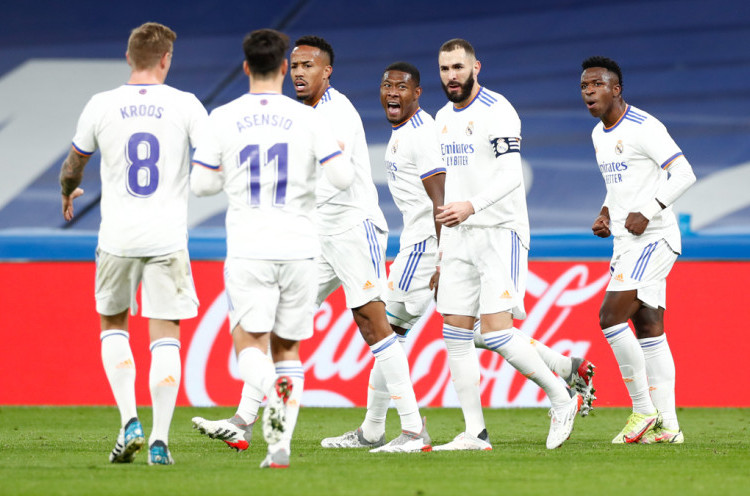 Hasil Pertandingan: Real Madrid Kukuh di Puncak Klasemen, Napoli Libas Lazio