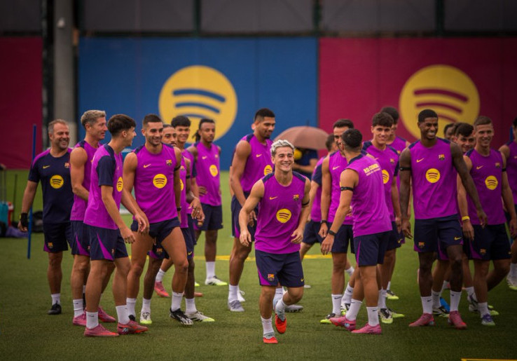 Dengan Rendah Hati, Barcelona Berupaya Menangi Liga Champions 2025-2026