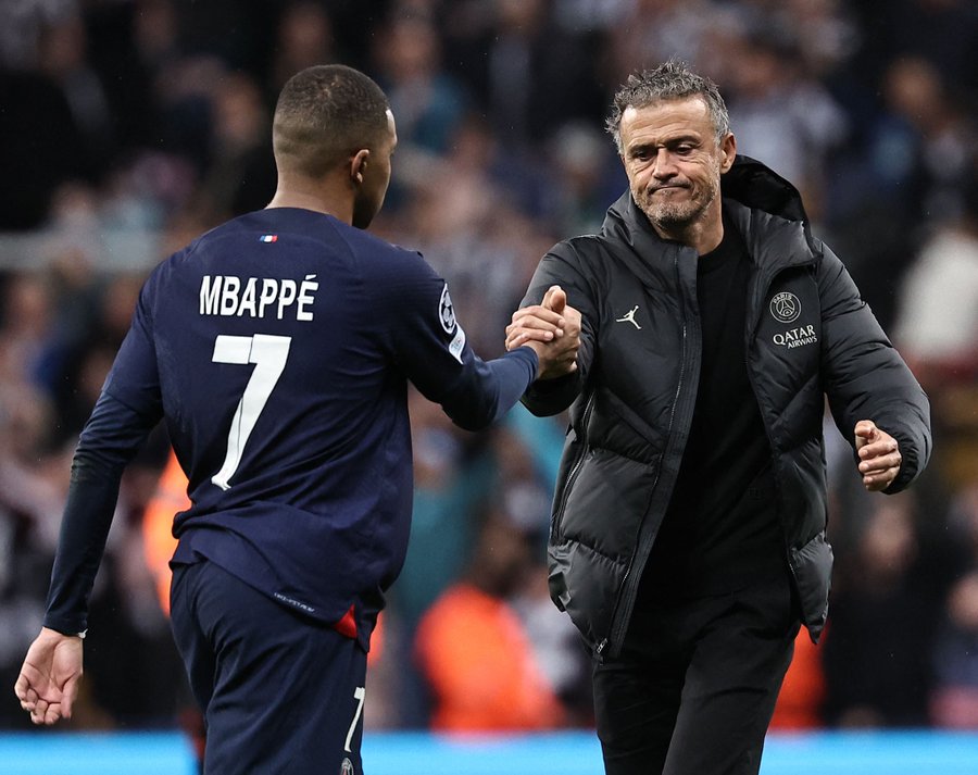 PSG Dibantai Newcastle 4-1, Luis Enrique: Kekalahan yang Lebai