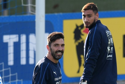Dituding Jadi Biang Keladi Kekalahan AC Milan, Donnarumma Disemangati Buffon