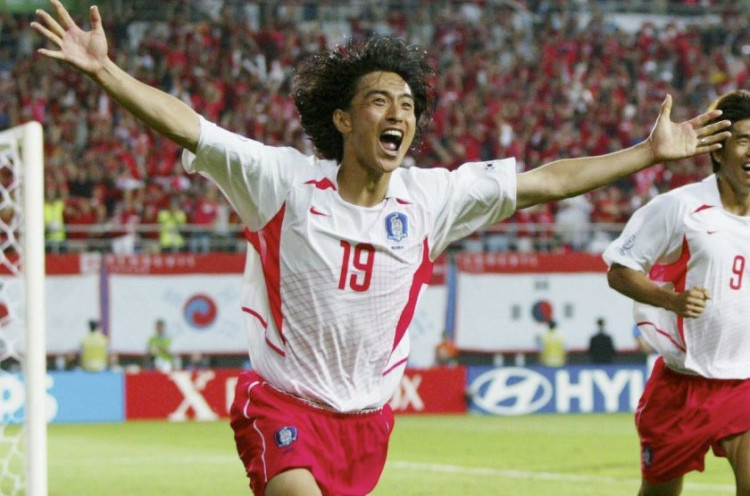 Nostalgia - Drama Korea Ahn Jung Hwan dan Kontroversi Byron Moreno di Piala Dunia 2002