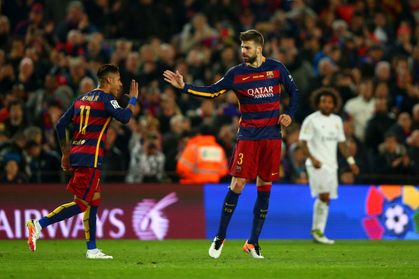 Neymar Ketahuan Ledek Pique di Instagram