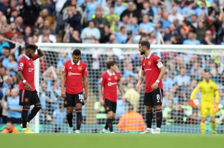 Dua Wajah Manchester United saat Takluk dari Rival Sekota