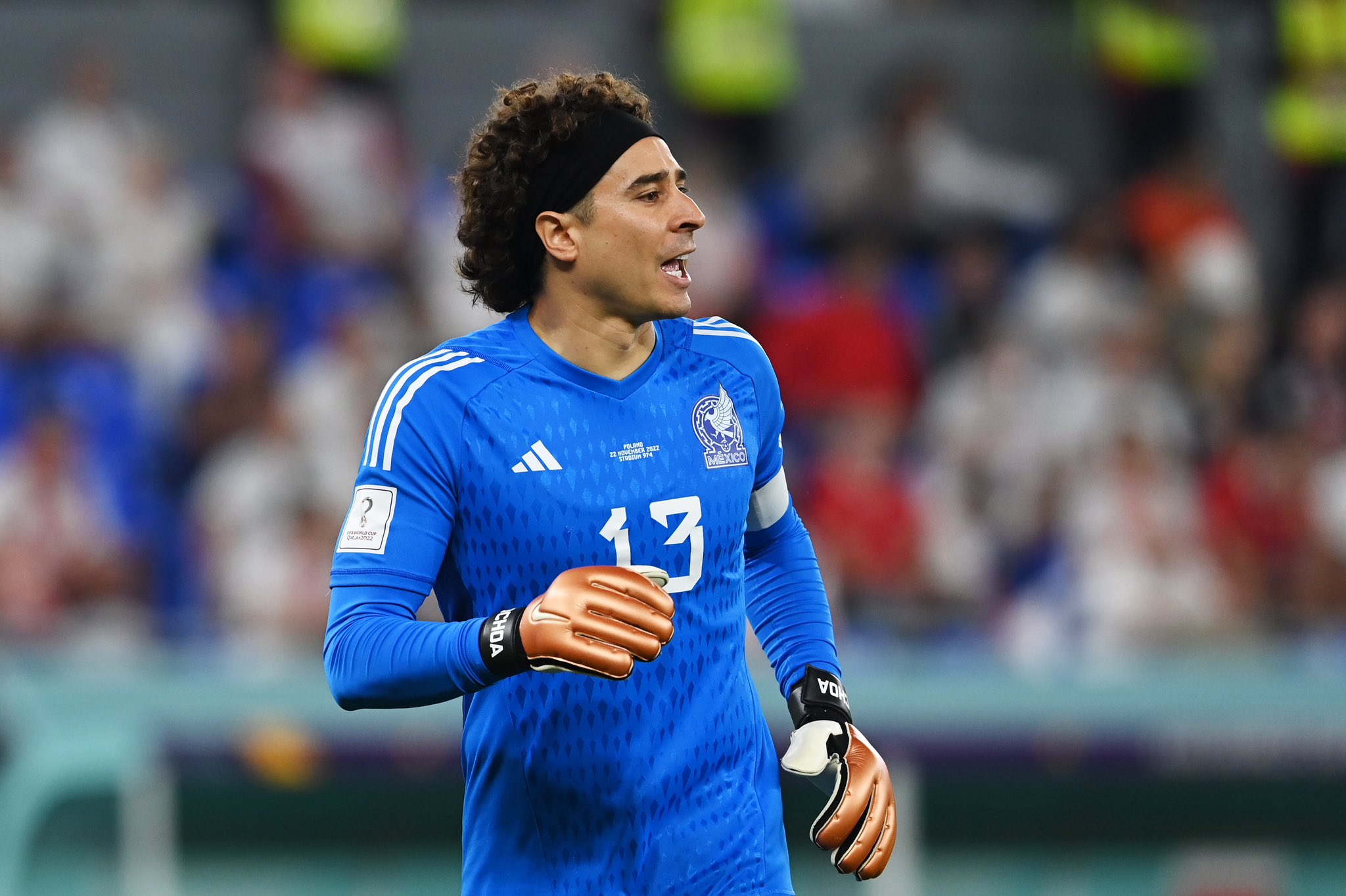 Bintang Laga Meksiko Vs Polandia: Guillermo Ochoa Masih Bertaji