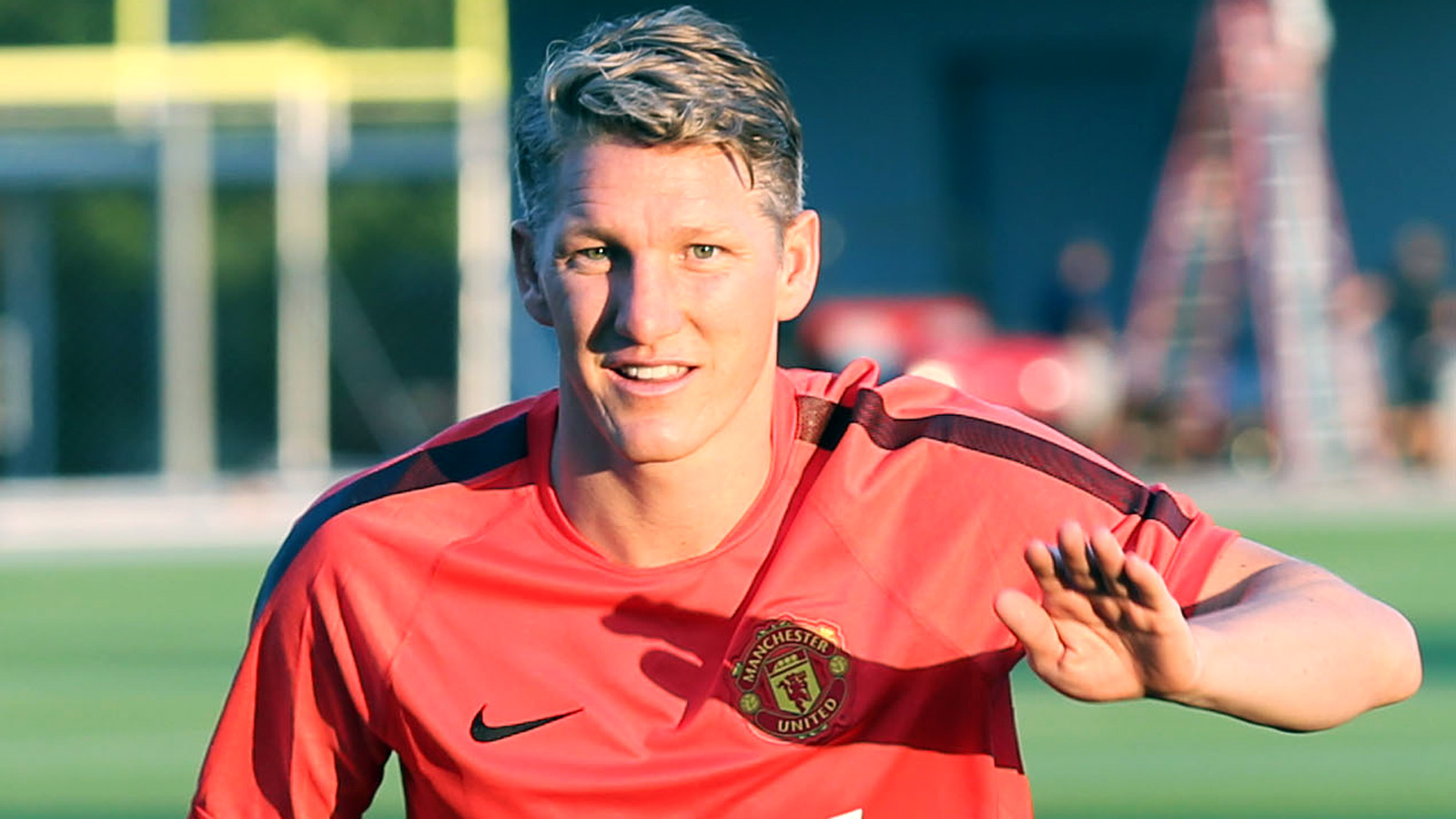 Manchester United Beri Kejutan Bagi Schweinsteiger