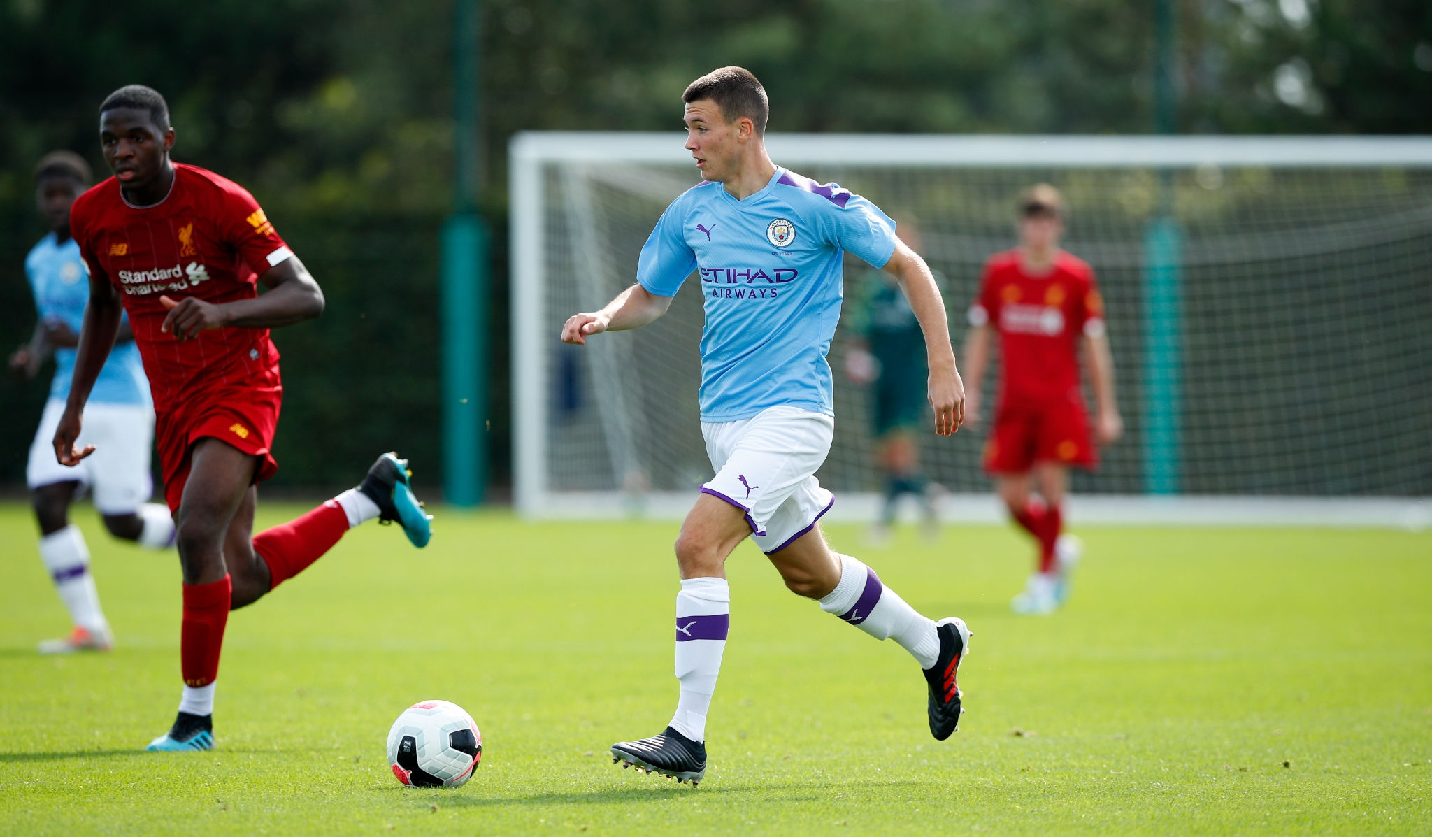 Manchester United Siap Bajak Wonderkid Pencetak 600 Gol Milik Manchester City