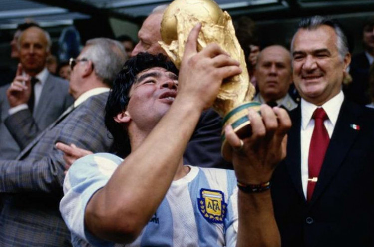 Ikon Sepak Bola Dunia, Diego Maradona Meninggal Dunia