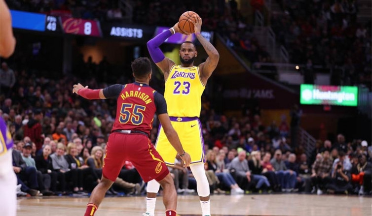 Hasil NBA: Kalahkan Mantan Tim, LeBron James Bawa Lakers Raih Sembilan Kemenangan Beruntun 