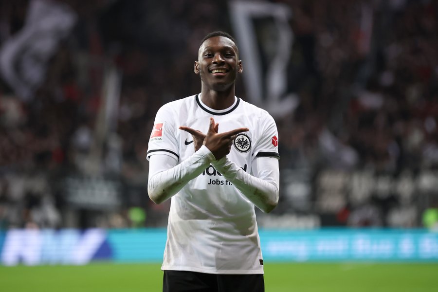 Khawatir Rasmus Hojlund Kemahalan, Manchester United Cari Alternatif