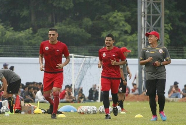 Persija Resmi Ikat Jaimerson da Silva Xavier Satu Musim