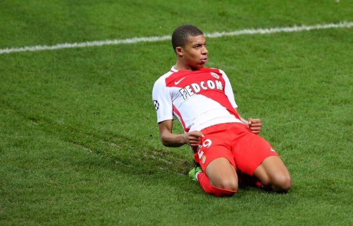 5 Pemain yang Memulai Debut Profesional di Usia 16 Tahun