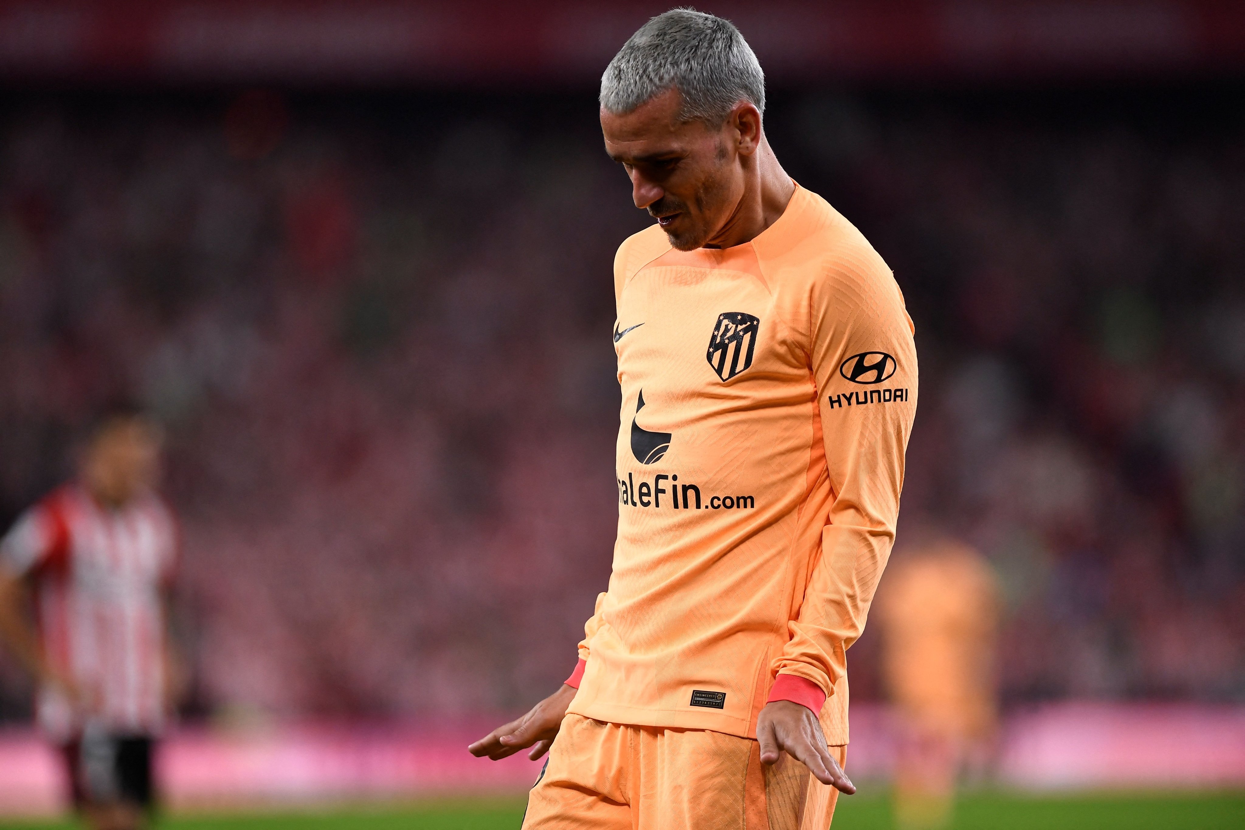 Sempat Berkhianat, Antoine Griezmann Memohon Ampun kepada Suporter Atletico Madrid