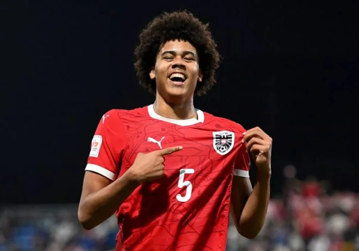 Liverpool Merekrut Bek Austria Berusia 17 Tahun, Ifeanyi Ndukwe