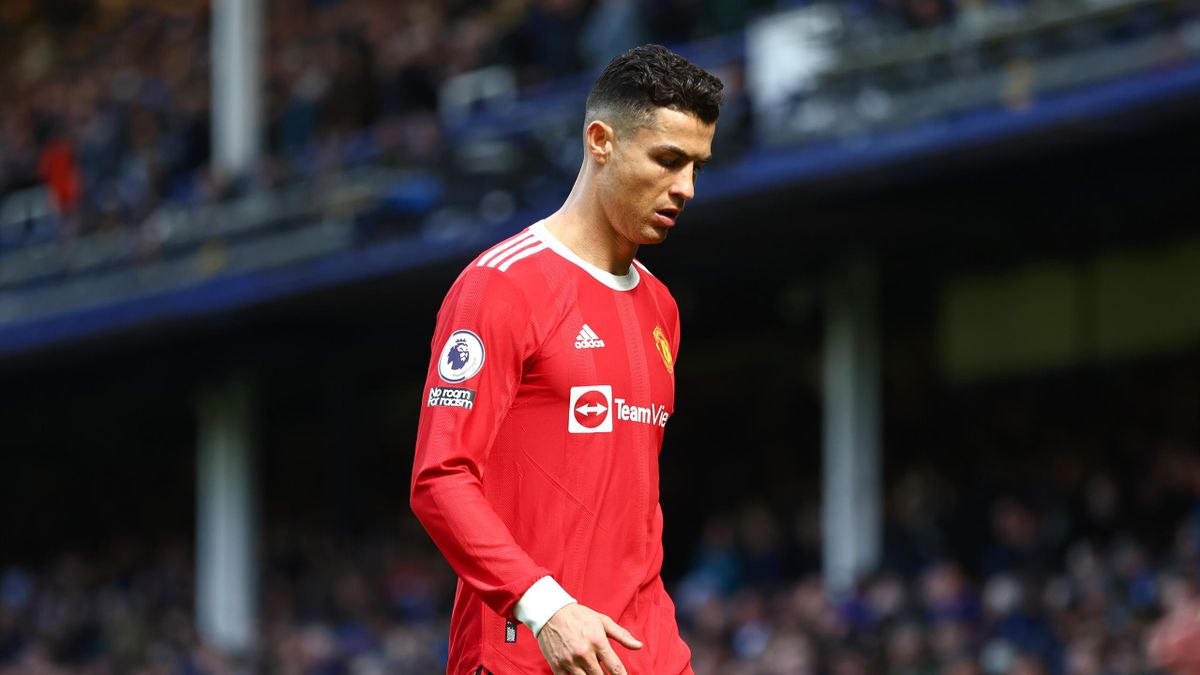 Tengah Berduka, Cristiano Ronaldo Terancam Lewati Duel Liverpool Vs Man United