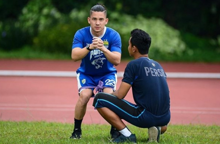 Gelandang Persib Kim Kurniawan Merasa Percuma Pikirkan Lanjutan Liga 1