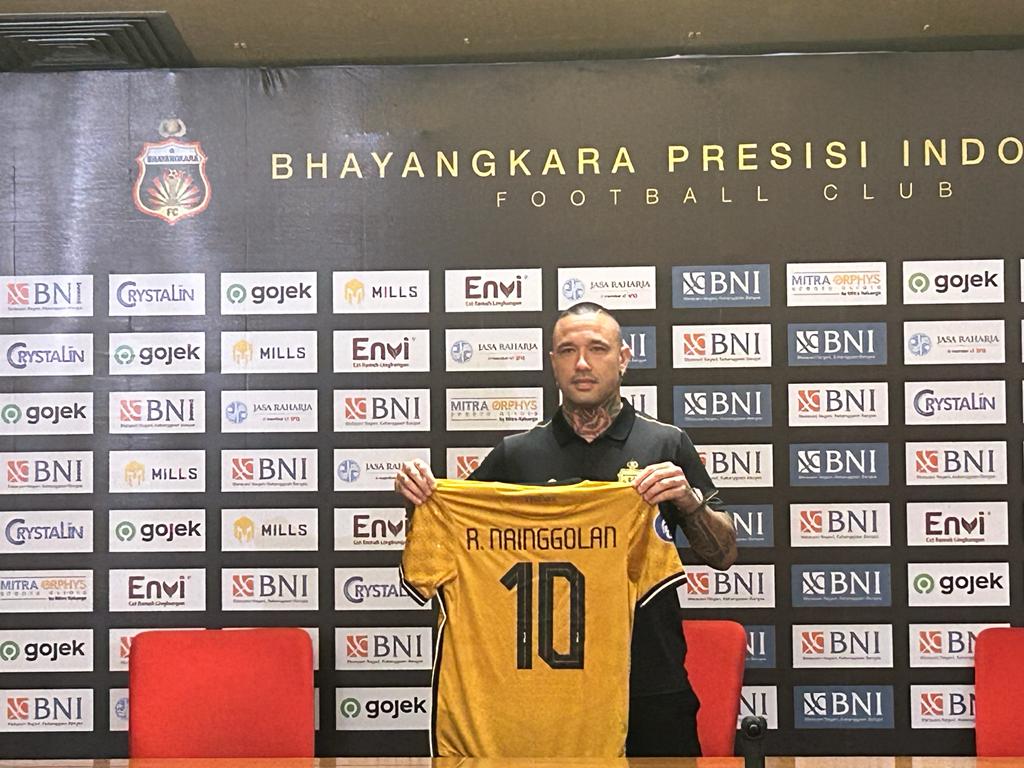 Resmi Diperkenalkan Bhayangkara FC, Nilai Kontrak Radja Nainggolan Lebih dari Rp5 Miliar