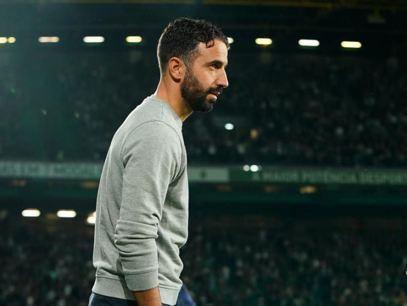 Ruben Amorim Ungkap Alasan Latih Manchester United di Tengah Bergulirnya Musim