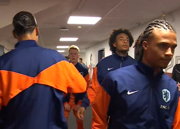 Virgil Van Dijk Ogah Menyalami Joshua Zirkzee, Rivalitas Man United Vs Liverpool Terasa di Timnas Belanda
