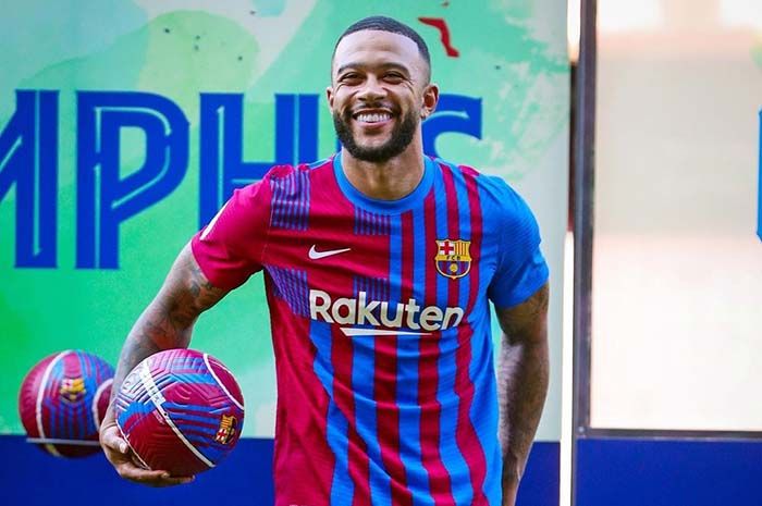Memphis Depay Bikin Barcelona Lebih Kuat
