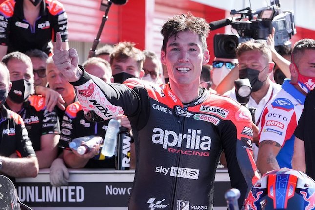 Aleix Espargaro Berhasil Angkat Derajat Aprilia