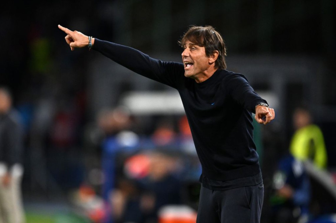 Napoli Kalahkan Sporting, Antonio Conte dan Kevin De Bruyne Bantah Berselisih