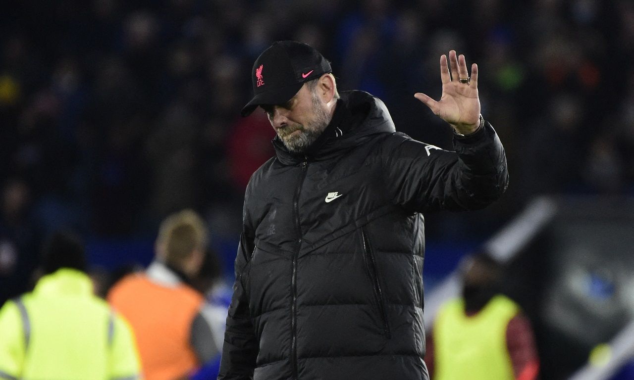 Jurgen Klopp Tak Pusingkan Jarak Liverpool dan Man City