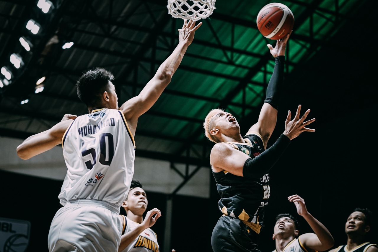 Bangkit, Dewa United Surabaya Rebut Kemenangan dari Tangerang Hawks