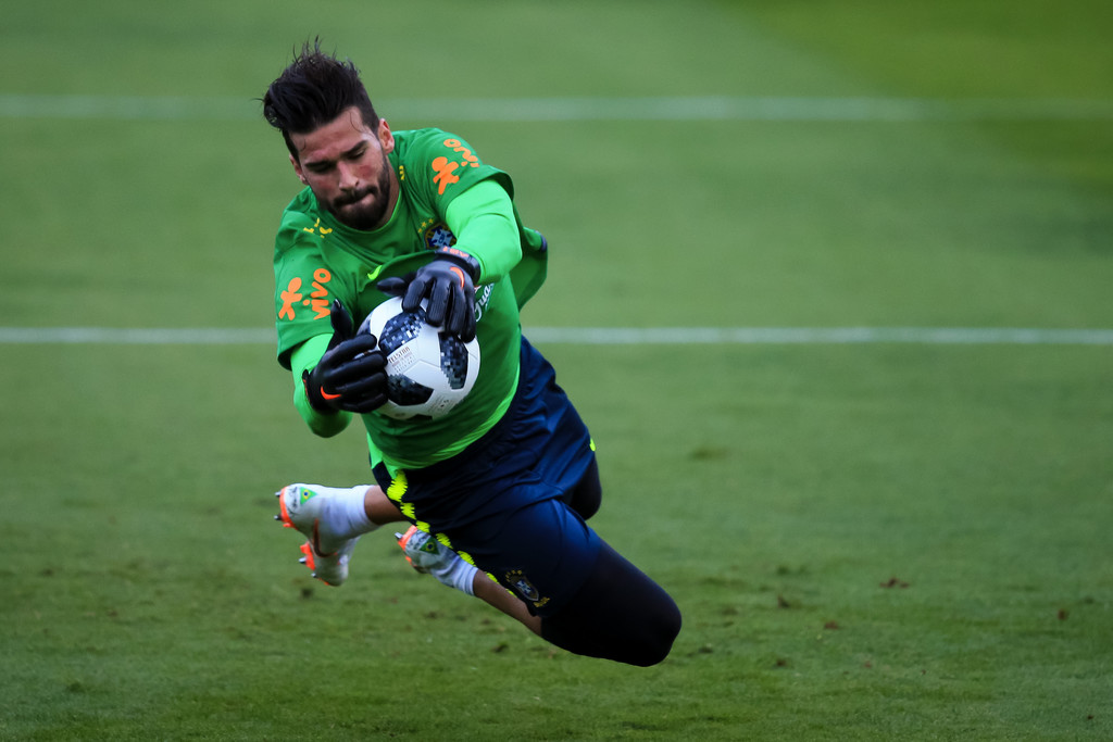 5 Kiper yang Paling Berpeluang Meraih Penghargaan Sarung Tangan Emas di Piala Dunia 2018