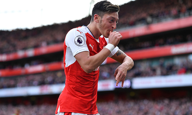 Henry Ungkap Rahasia Dibalik Meningkatnya Performa Ozil